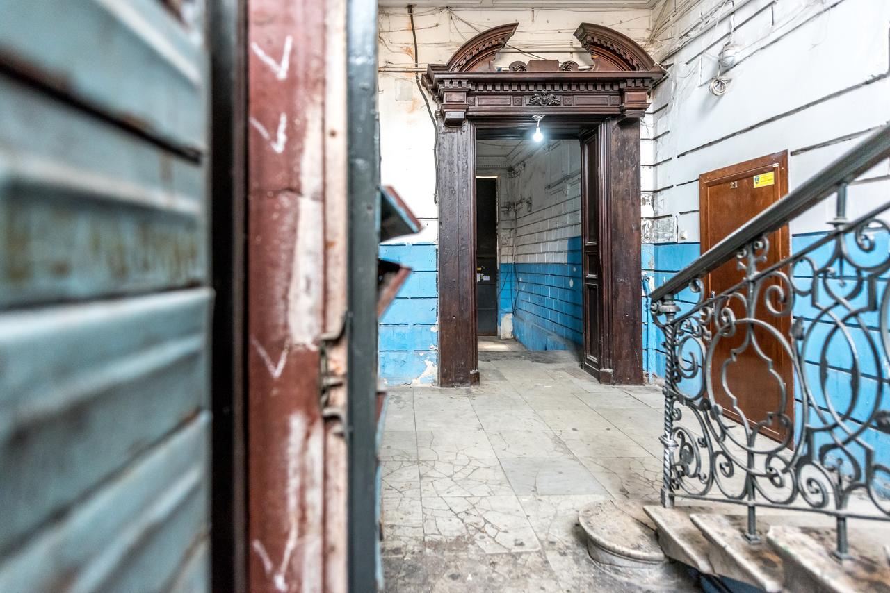 Studio Apartment In Center Of Odesa Exterior foto