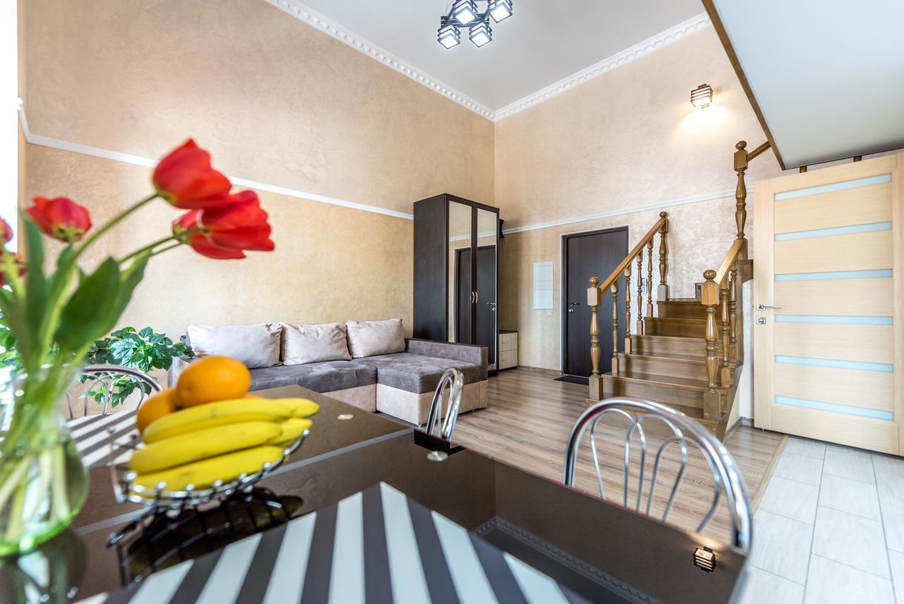 Studio Apartment In Center Of Odesa Exterior foto